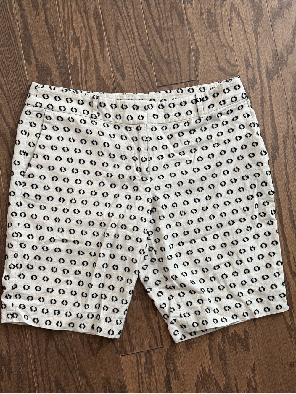 Ann Taylor White Patterned Casual Shorts